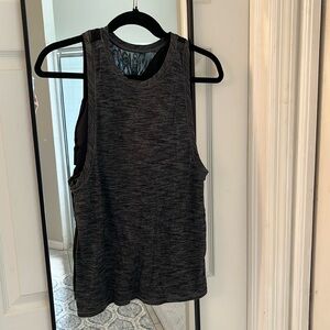 Lululemon tank with attached bra size 6
